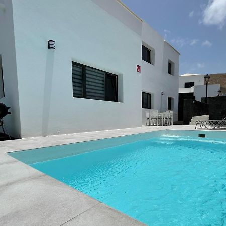 Villa Vulcano Uga Екстер'єр фото