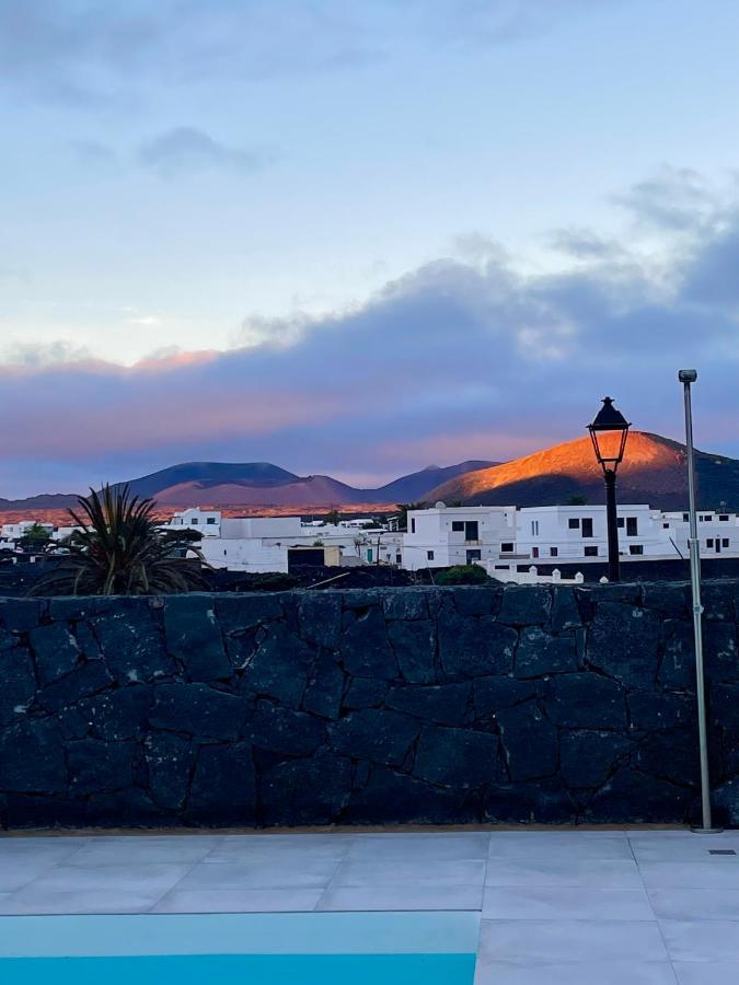 Villa Vulcano Uga Екстер'єр фото